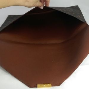 Louis Vuitton Vintage Envelope Clutch- pochette